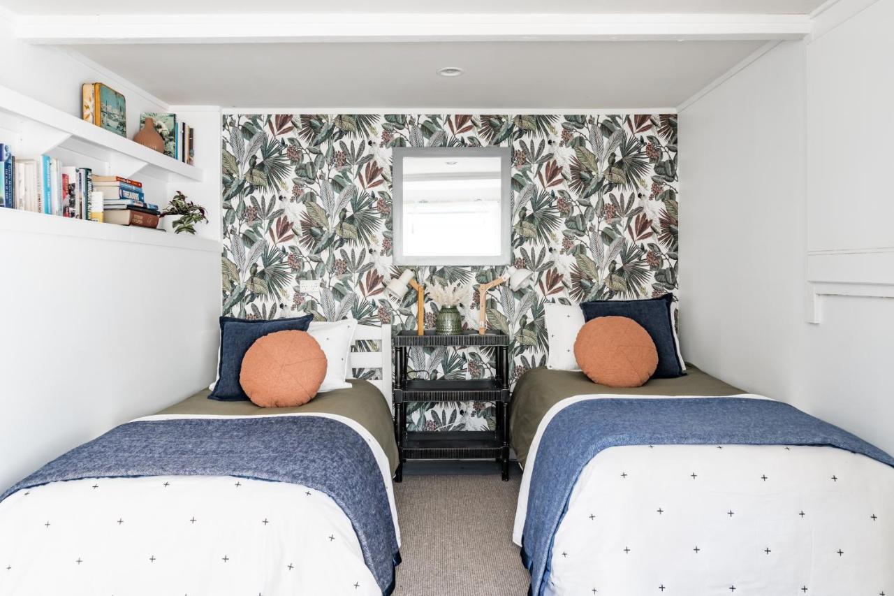 Kowhai Cottage & Studio ラグラン エクステリア 写真